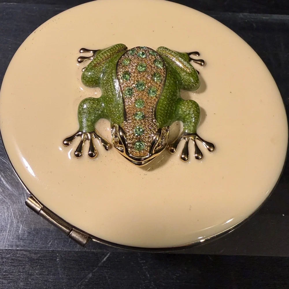 Saks Fifth Avenue Vintage Frog Compact Mirror Green Enamel Crystal Cream Gold